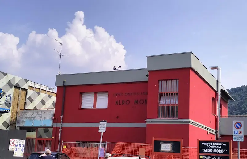 Rinforzi sismici bocciodromo - Concesio - Inizio lavori di ristrutturazione